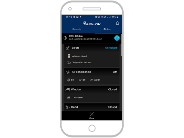 Screenshot aplikace Bluelink na iPhone: informace o voze.